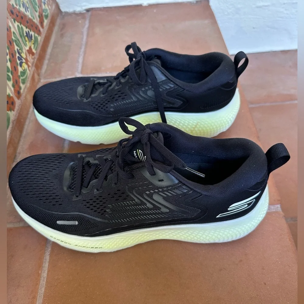 Skechers Archfit Men’s Running sneaker Size 10.5 Black/neon yellow - Picture 4 of 9